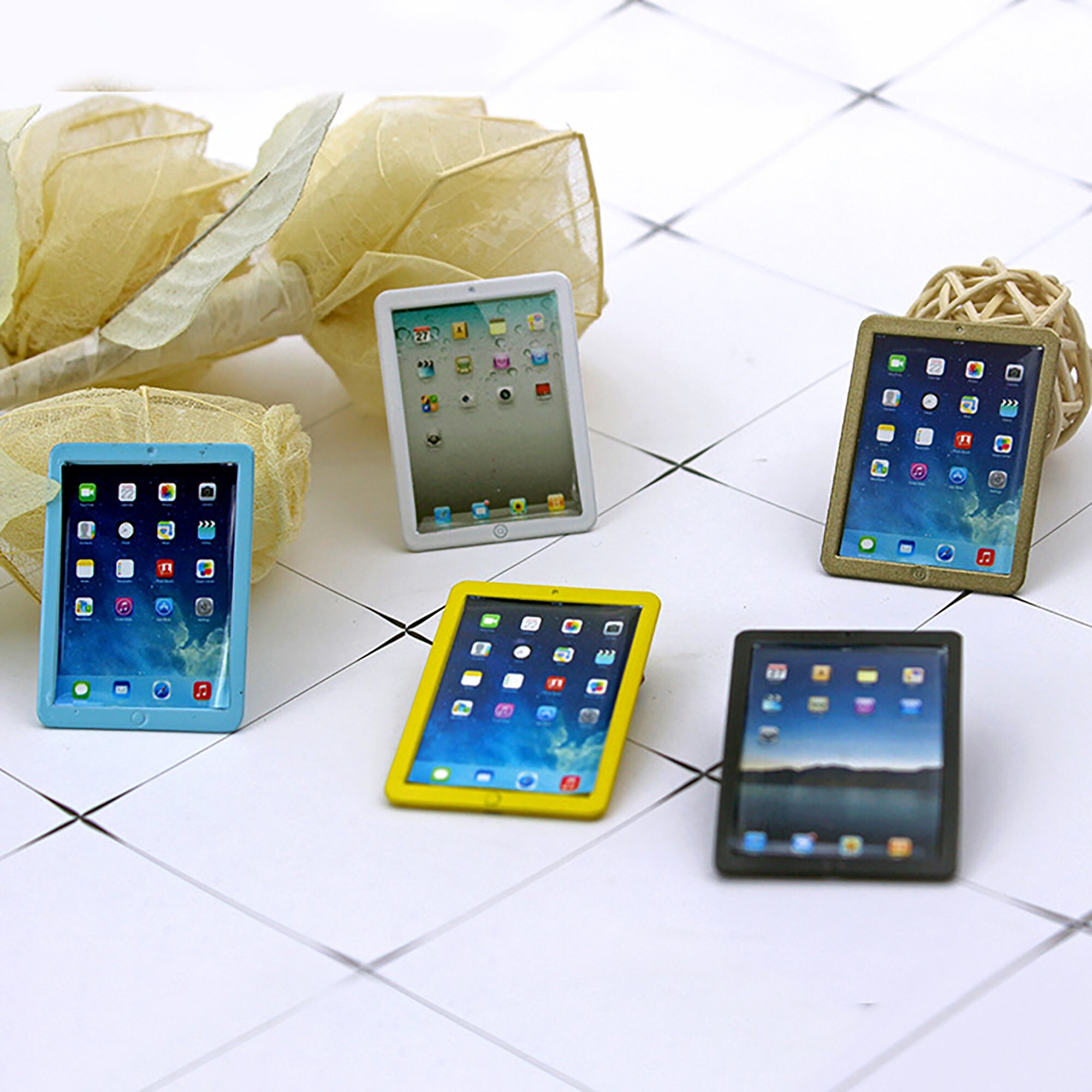 Miniature iPad 1/6 1/12 Scale Mini iPad Doll House | Etsy