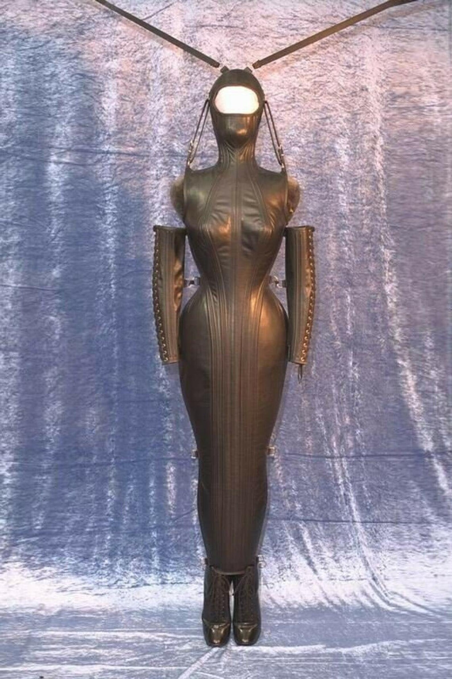 hobble dress bdsm