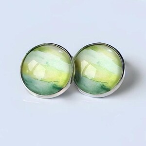 Grün Paint Stroke Clip On Ohrringe | Leichter Cabochon Statement Schmuck (16 mm)