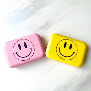 Pudełko Stash Box Smile for Me • Stoner Girl • Akcesoria do palenia • Prezenty dla niej • Pudełko Stash Box • Dziewczęcy zestaw Stoner • Zestaw do palenia • Pudełko Stoner