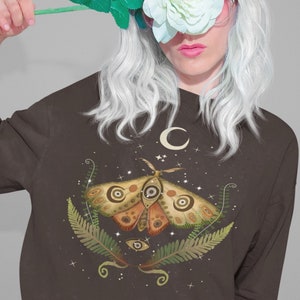 Cottagecore Moth Shirt, Cottagecore Goblincore Clothes, Celestial Moon Moth Shirt, Luna Moth Shirt, Fairycore Alt Indie Clothing