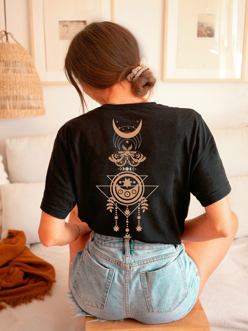 Fairycore Moth Shirt, Cottagecore Clothes, Boho Moon Phase T Shirt, Witchy Moon Shirt, Dreamcatcher Tee, Luna Moth Shirt, Celestial Clothes Black