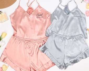 Bridal ruffle satin pajamas set with customizable last name-Personalised Bridal Party Pajamas -Wedding Bridesmaid Bridesmaid Proposal Gifts