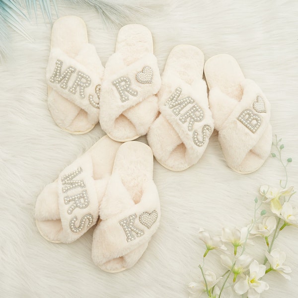 Custom Mrs Fluffy Slippers with pearls letters | Bride Gift Pearls Slippers | Bridal Mrs Wedding slippers | Bride slippers- patch | Slippers