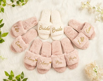 Bride Bridesmaid Slippers-Bridal Shower Gift-Bridesmaid Gift-Bachelorette Party-Maid of Honor Gifts-Mrs Wifey Fur Slippers-Fluffy Slippers