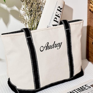 Custom Name Tote Bag,Bridesmaid Tote Bag With Initial,Canvas Tote Bag With Zip,Bride Thing Canvas Tote,Tote Bag with Ribbon,Bridesmaid Gift