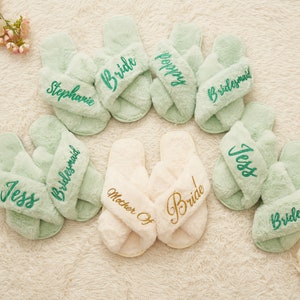 Flauschiger Braut Slipper, Geschenk für Blumenmädchen, personalisiertes Muttertagsgeschenk, individuelles Brautparty-Geschenk, personalisiertes Geschenk, Brautjungfer Slipper Bild 8