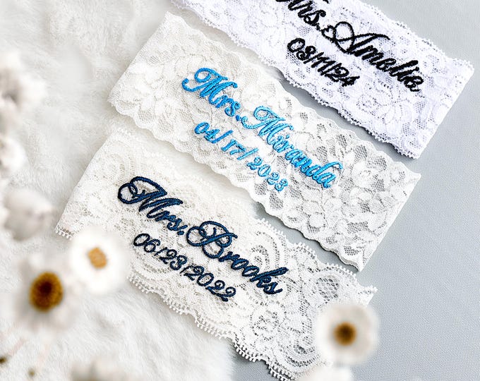 Personalized Name Wedding Garter, Wedding Toss Garter for Bride, White Lace Leg Loops, Custom MRS Garters, Wedding Gifts, Bridal Lace Garter
