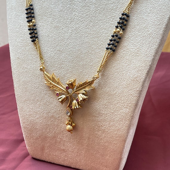Mangalsutra pendant design Clearance