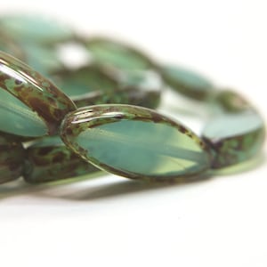 7X18mm Green Spindle Beads, Oval beads, Czech glass beads