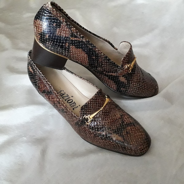 Vero Cuoio Italian snakeskin shoes size 39