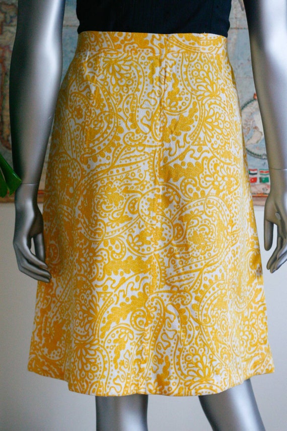 12-14 || vintage 70s yellow abstract paisley prin… - image 7