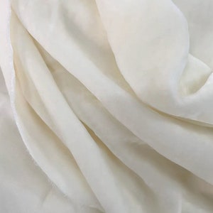 White Pure Silk Velvet Fabric 40Momme Luxury Thick Silk Velvet Fabric By the Yard for Shirt, Dress, Pillowcase Cover