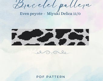 Könnte beinhalten: Ein schwarz-weißes Perlenarmbandmuster mit Kuhmuster. Der Text "Bracelet pattern" steht oben, darunter "Even peyote - Miyuki Delica 11/0". Der untere Teil des Bildes lautet "PDF PATTERN BY ANGEL PATTERN."