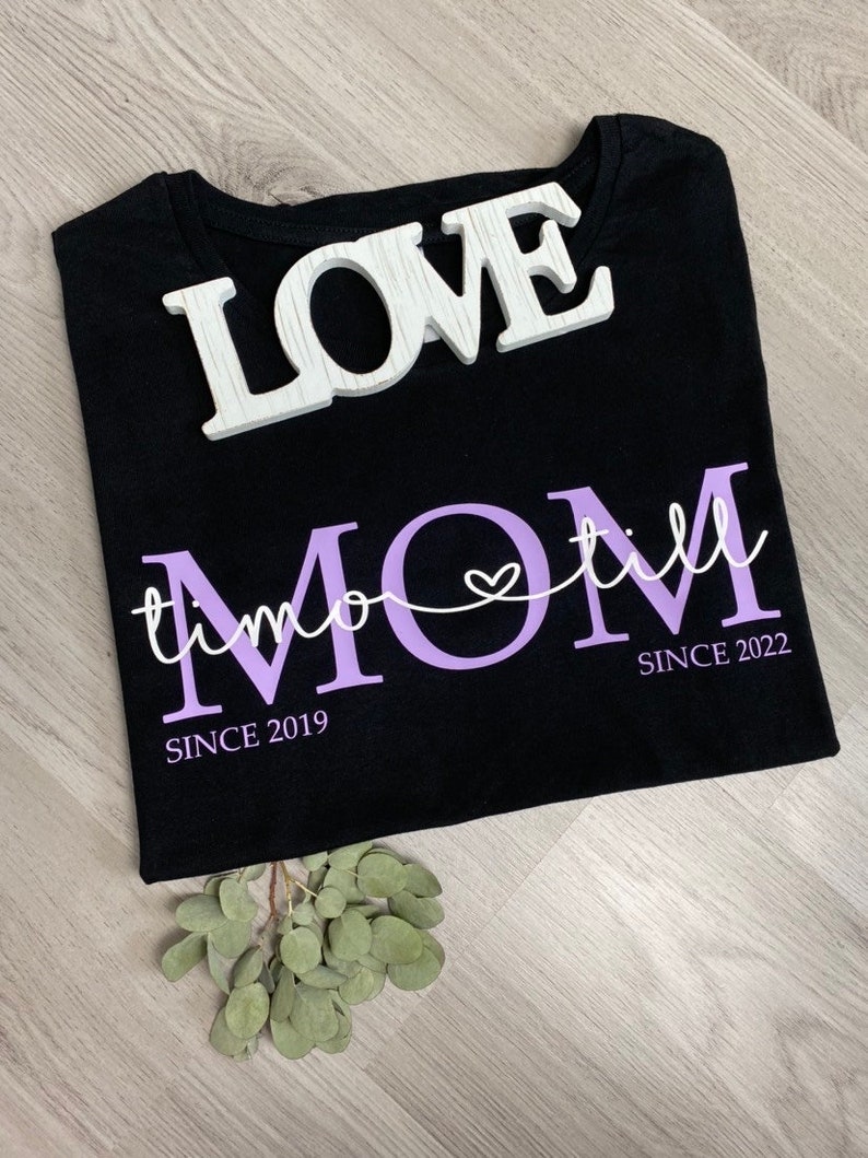 Mama T-Shirt Mom Shirt Kindernamen personalisiertes Muttertagsgeschenk personalisiertes Mom T-Shirt Mama Statementshirt MOM Shirt Bild 3