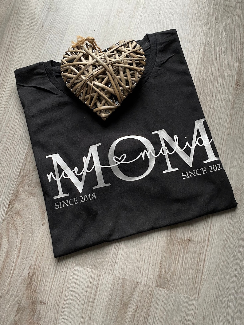 Mama T-Shirt Mom Shirt Kindernamen personalisiertes Muttertagsgeschenk personalisiertes Mom T-Shirt Mama Statementshirt MOM Shirt Bild 6