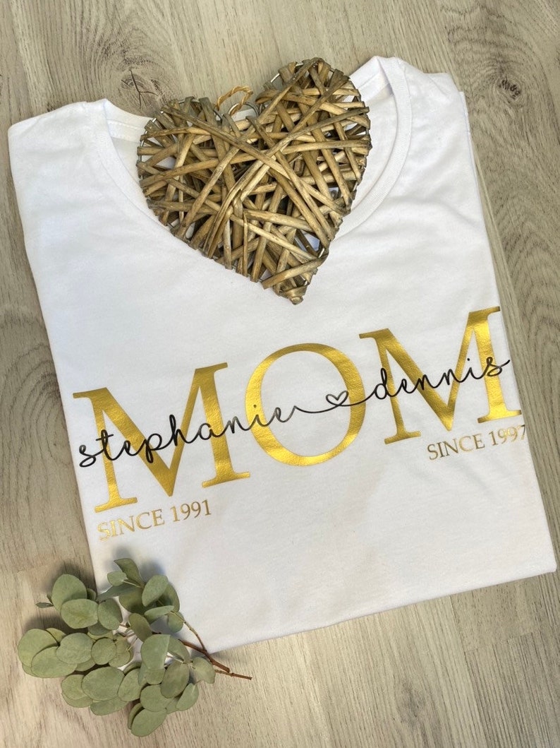 Mom T-Shirt Mom Shirt Kids Names personalized Mother's Day gift personalized mom t-shirt Mom statement shirt MOM shirt image 7