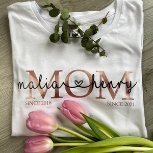 Mom T-Shirt Mom Shirt Kids Names personalized Mother's Day gift personalized mom t-shirt Mom statement shirt MOM shirt image 1