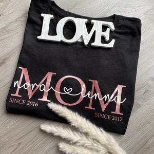 Mama T-Shirt Mom Shirt Kindernamen personalisiertes Muttertagsgeschenk personalisiertes Mom T-Shirt Mama Statementshirt MOM Shirt Bild 4