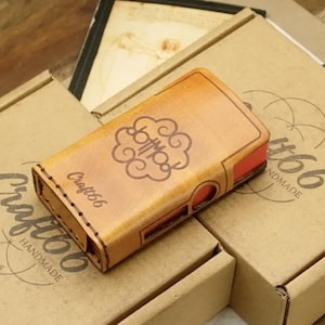 DotMod DotPod Max (version réservoir et capsule) en cuir | à manches longues | Couverture - VEUILLEZ LIRE ATTENTIVEMENT - Détails de l&#39;article - Cadeaux personnalisés