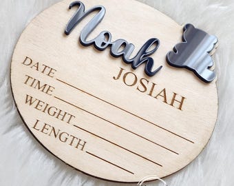 Newborn Baby Custom Birth Stats Circular wood sign with acrylic name and Bow detail, bow coquette, modern boho, baby photo prop
