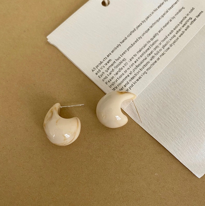 Acrylic Minimalist Earring,Vintage,Gift for Her,Instagram Style,Copper,Hoop Earring