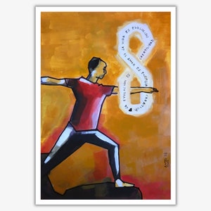 Könnte beinhalten: Ein Gemälde einer Person in einem roten Shirt und einer schwarzen Hose, die eine Yoga-Pose einnimmt. Die Person ist nach rechts gewandt und hat die Arme ausgestreckt. Der Hintergrund ist gelb-orange. Das Gemälde enthält den Text "La vida es el amor es evolucion creativa", der in einem Kreis um die Person geschrieben ist.