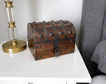 Keepsake Treasure Chest with Mini Jewelry Lock and Key, Pirate Chest, Small Wooden Treasure Box, Wedding Favor, Kids Toy Chest, Rustic Trunk
