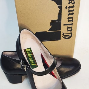100% leather regional/folk dance shoes. FREE shipping in Mexico! Est. 325
