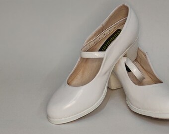 Pro Shoe for Folkloric/regional/flamenco Dances, 100% Leather