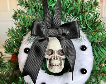 White Christmas Gothic Wreath ornament Gothmas Decoration Creepmas decor
