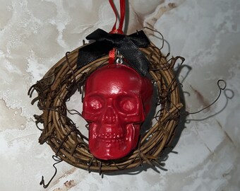 Skull wreath ornament Creepmas decor Gothmas decoration holiday accent grapevine wreath