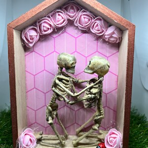 Gothic Skeleton couple flower shadowbox goth decoration gothic decor gift romantic Samhain
