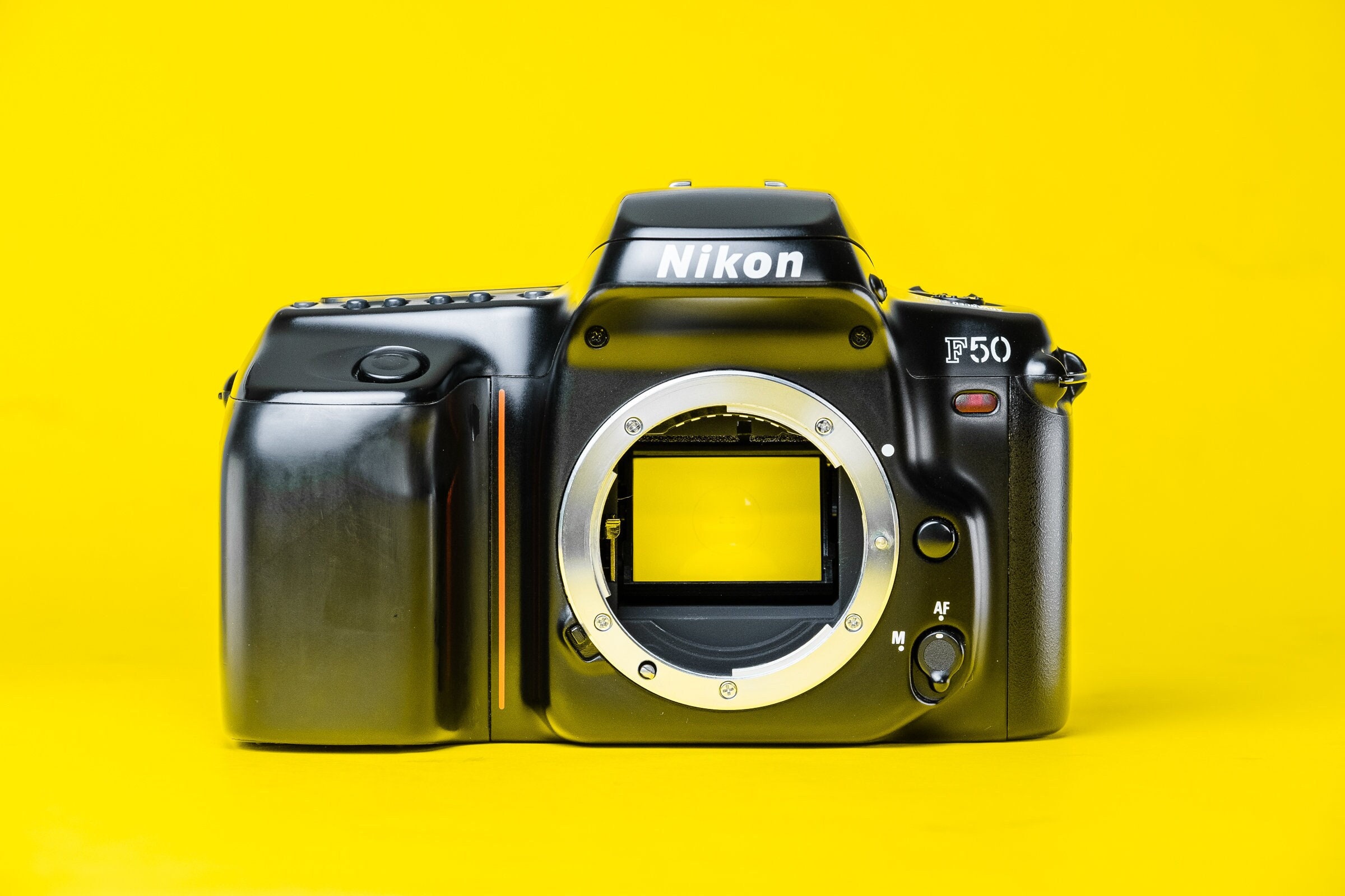 NIKON F50 SOLO CORPO Fotocamera a pellicola da 35 mm Nikon SLR Fotocamera a pellicola Nikon Fotocamera Nikon X