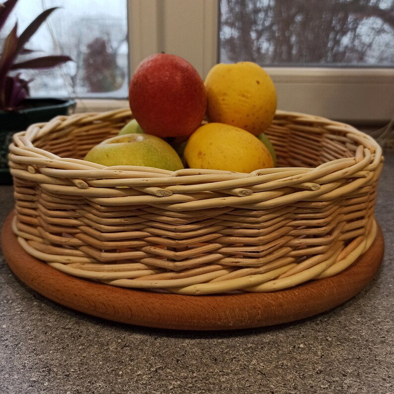 Large Round Dish Wicker Serving Tray Natural Willow Tray Etsy
