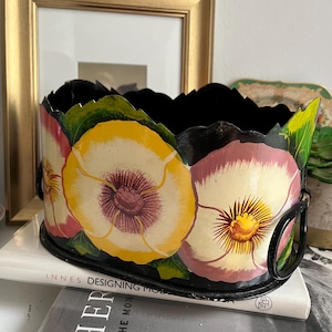 Vintage Hand Painted Black Metal TOLEWARE Scalloped Floral Planter