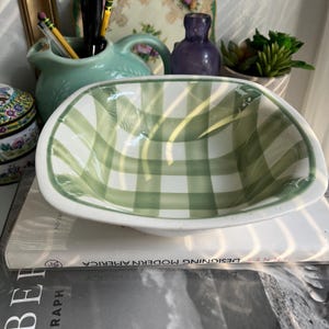 Vintage TG Green and Co Green and white Patio Gingham bowl dish