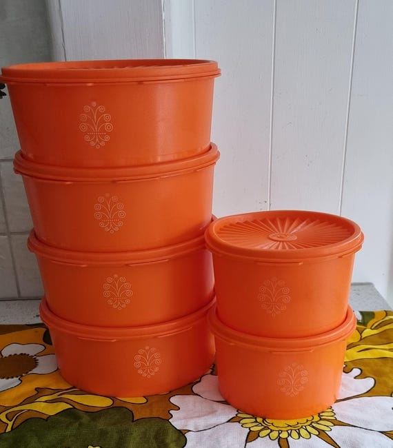 タッパーウェア色々 tupperware マキシデコレーターオレンジ色 漬け物