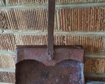 Vintage brass dustpan/ shovel