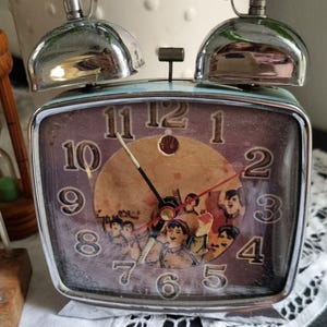 Vintage chairman Mao metal clock for display only