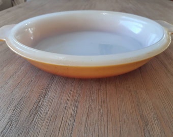 Original 70s pyrex orange baking dish. Milk glass