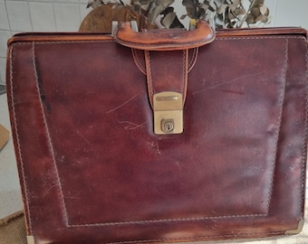 Vintage Tan leather briefcase
