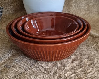 Set of four vintage Pyrita bowls