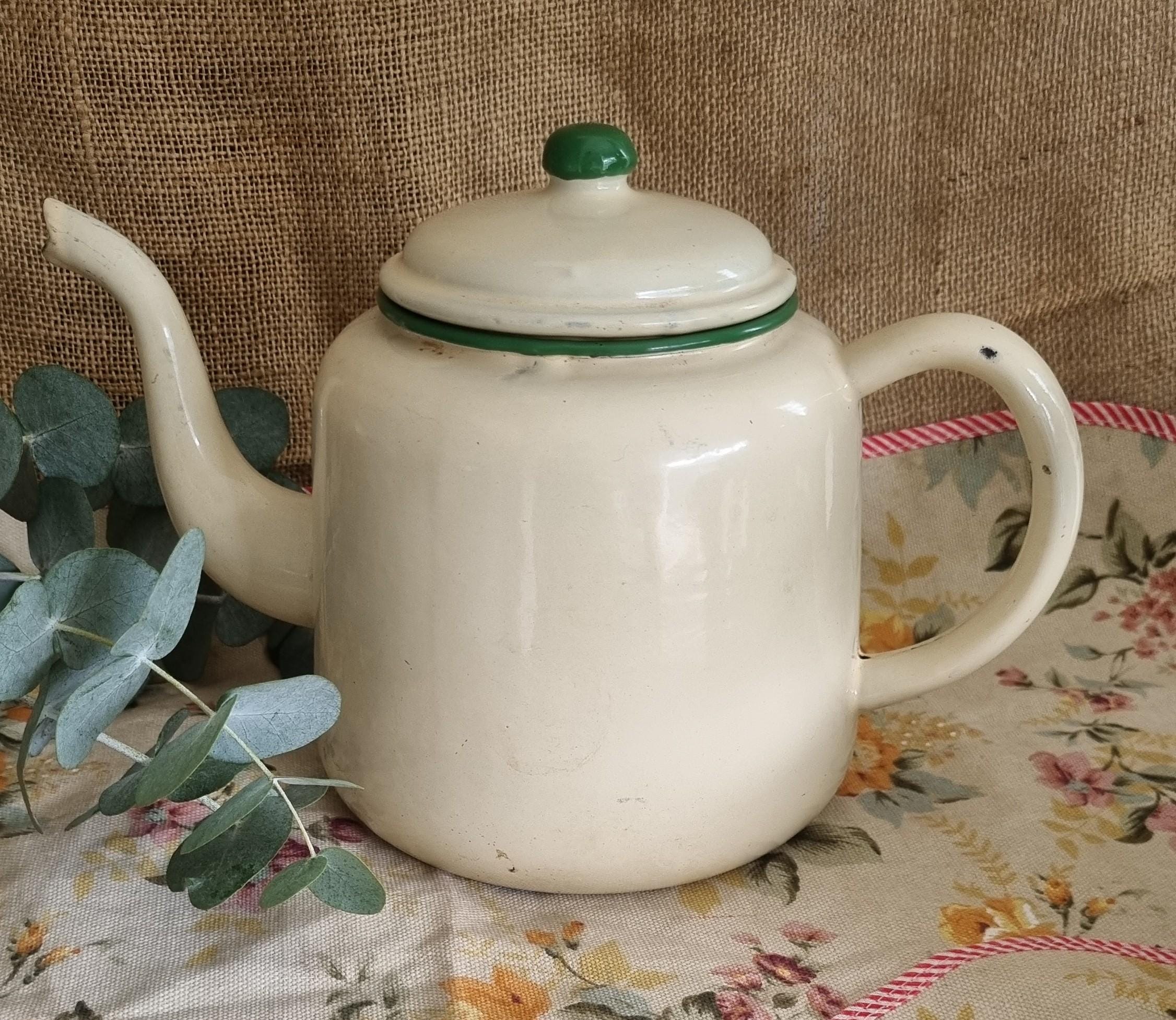 ヴィンテージクリームエナメルティーポット - Etsy 日本