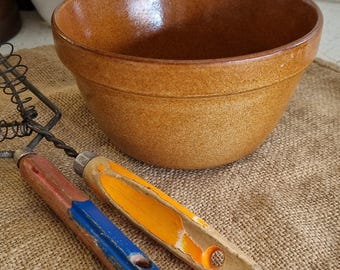 Vintage Moira pottery mixing bowl