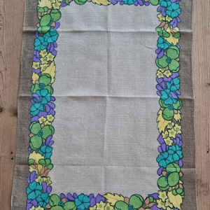 Pano de prato vintage de linho com borda floral deslumbrante