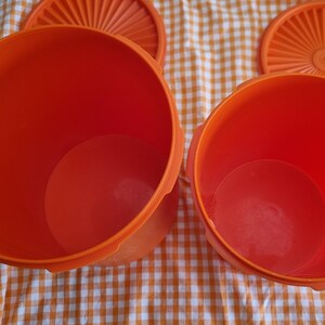Set of Two Vintage Tupperware Containers - Etsy