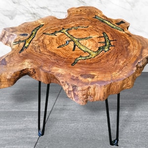 Coffee table - small table in olive wood and epoxy resin