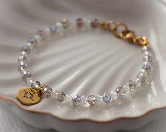Armband mit Kristallen, Armband mit gold Anhänger, kleine Perlen Armband , durchsichtige Kristallen Armband mit Edelstahl Anhänger.