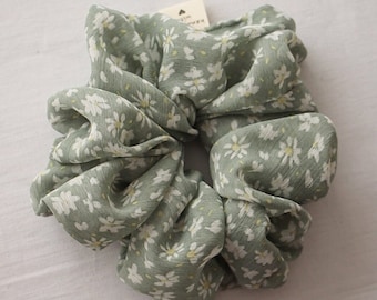 Chiffon Scrunchie Blumen, Scrunchie Blumenmuster , große Scrunchie grün, Scrunchie Gänseblümchen Muster